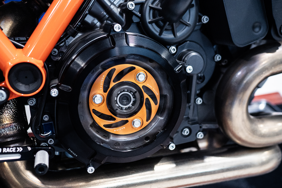 Clutch cover and pressure plate KTM